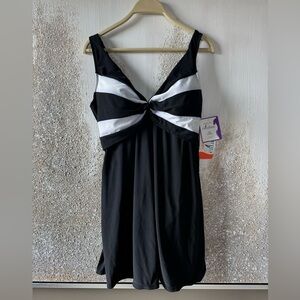 Black and White Twist Front Catalina Suddenly Slimming Swimsuit Dress